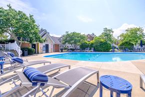 Columbus apartment for rent - our apartments offer a swimming pool