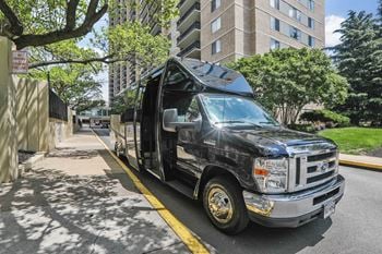 Weekday shuttle service to/from pentagon city metro