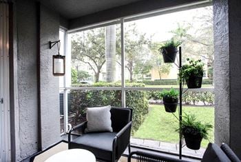 Private screened-in patio*