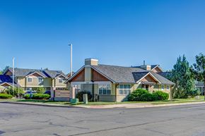 Fort Collins townhouse for rent - a row of houses on the corner of a street