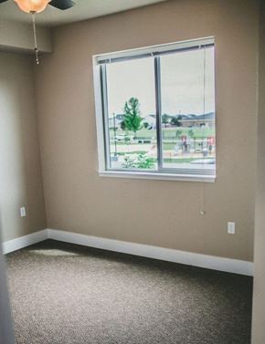 Caldwell apartment for rent - an bedroom room with a large window