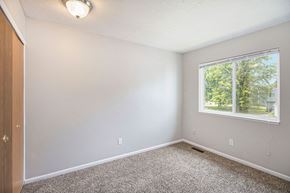 Lansing townhouse for rent - Bedroom, spacious bedroom