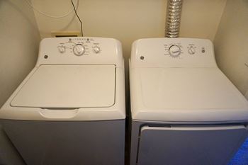 Washer/dryer hook-ups - rentals available