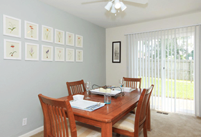 Springfield apartment for rent - at Red Coach Village, Springfield