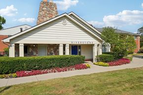 Southfield apartment for rent - Leasing office at Riverstone Apartments in Southfield, MI