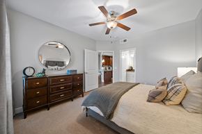 Leawood apartment for rent - Bedrooms with Ceiling Fans at Villa Milano in Leawood Kansas