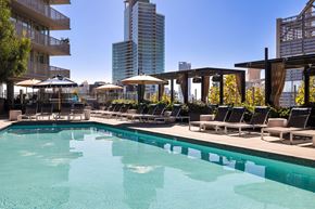 San Diego apartment for rent - Large swimming pool at K1 Apartments, San Diego, California