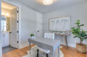Franklin apartment for rent - A dining room with a table and chairs.