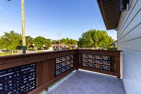 Brandon apartment for rent - 2605 Rosser Ave Brandon