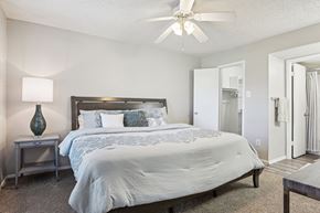 Waco apartment for rent - Primary Bedroom at Abbey Glenn Apartments, Waco, 76706