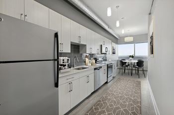 Full size kitchen