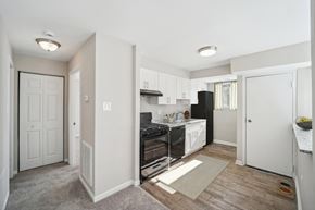 Capitol Heights apartment for rent - Renovated Kitchen at Meadows at Capitol Heights, MD, 20743