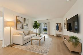 Owings Mills apartment for rent - Bright living room with neutral decor at Park at Winterset Apartments, Owings Mills, 21117