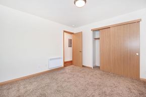Tigard apartment for rent - 9500 Greenburg bedroom