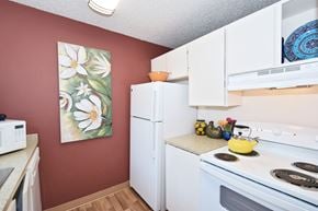Beaverton apartment for rent - Fountain Park kitchen