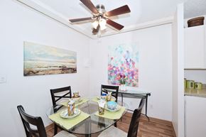 Beaverton apartment for rent - Fountain Park dining room
