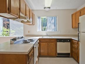 Beaverton apartment for rent - Menlo Manor kitchen