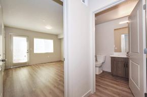 Pittsburg apartment for rent - a bedroom with a toilet a sink and a mirror