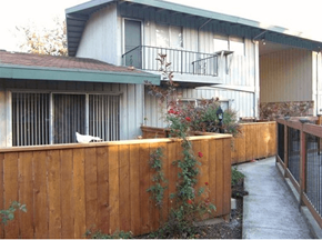 Portland apartment for rent - Fairmont Exterior with Fence