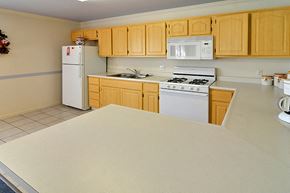 Red Bluff apartment for rent - Meadow Vista kitchen