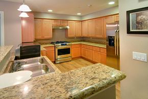 Chico apartment for rent - Bidwell Park kitchen