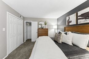 Birmingham apartment for rent - our apartments offer a bedroom with a king sized bed