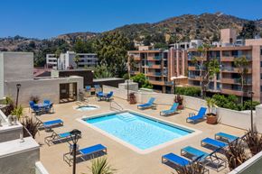 Hollywood apartment for rent - Apartments in Hollywood, CA - Elevated View of Pool, Jacuzzi, Patio with Lounge Chairs and Tables with view of Grilling Area and Surrounding Areas summit
