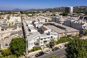 Sherman Oaks apartment for rent - Apartments in Sherman Oaks, CA - Aerial View of Community and Surrounding Areas