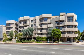 Sherman Oaks apartment for rent - Apartments in Sherman Oaks, CA - Street Level  View of Community Buildings Entrance