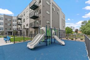 Crystal apartment for rent - 5240 Apts playground in front of building