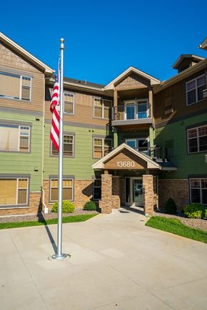 Dayton apartment for rent - Balsam Apartments Entry