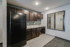 Roseville apartment for rent - Edison I Community Room