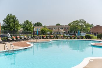 Resort style pool and sundeck with wi-fi