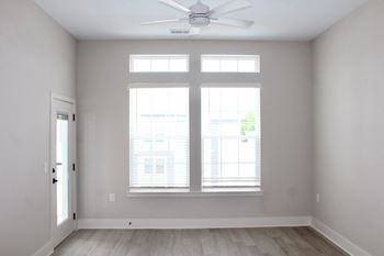 10 Ft ceilings on all 3rd floor apartments