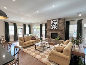 Sanford apartment for rent - Cozy Clubroom