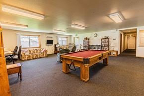 Grants Pass apartment for rent - a games room with a pool table