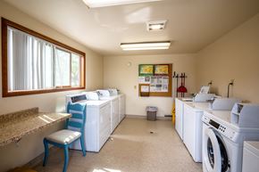Milton-Freewater apartment for rent - a laundry room with washes and dryers and a window