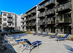 Minneapolis apartment for rent - courtyard