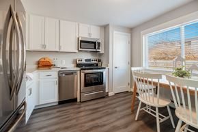 Narragansett apartment for rent - Fully Equipped Kitchen With Modern Appliances at 151 Ocean Road LLC, Rhode , 02882