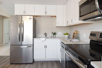 Elegant and timeless kitchen