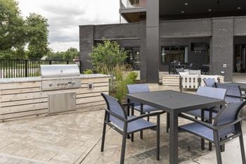 Community grilling station