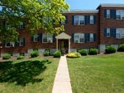 Baltimore apartment for rent - Classy Entrance at Loch Bend Apartments, Baltimore, MD