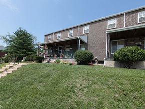 Essex apartment for rent - Front exterior at Foxridge Townhomes, Baltimore, 21221