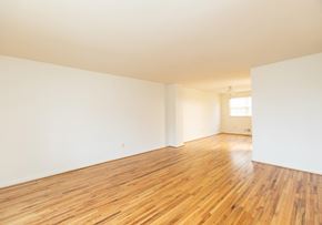 Essex apartment for rent - Shiny hardwood floors in the living room at Foxridge Townhomes, Maryland