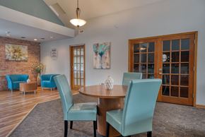 New Berlin apartment for rent - Clubhouse dining area