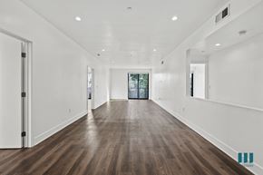 Los Angeles apartment for rent - Open-Concept Living and Dining Room Space with Patio