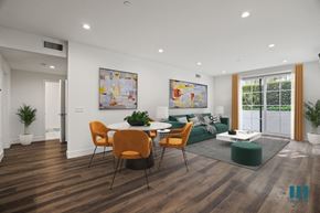 Los Angeles apartment for rent - Open-Concept Dining and Living Room with Patio and Large-Size Windows