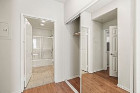 Los Angeles apartment for rent - Bedroom with Closet and Bathroom