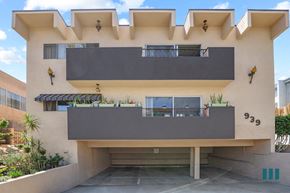 Los Angeles apartment for rent - Front of Alfred Atlas by Wiseman
