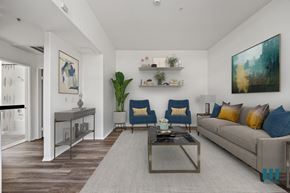Los Angeles apartment for rent - Large-Size Living Room with Hall Bathroom